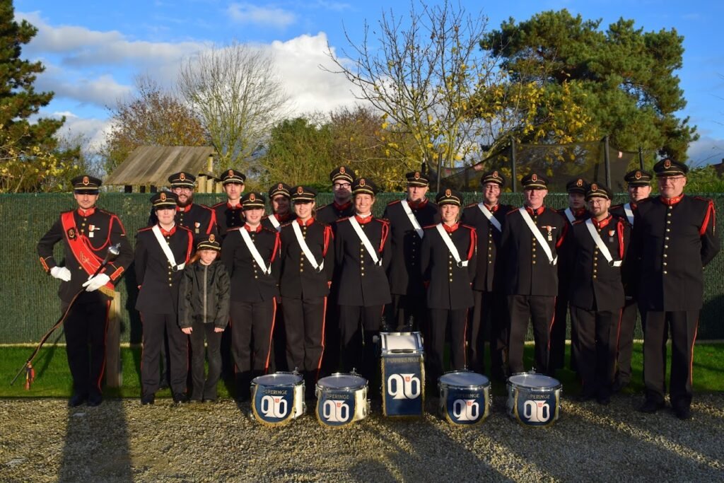 Trommelkorps van de Koninklijke Poperingse harmonie St.-Cecilia in 2024